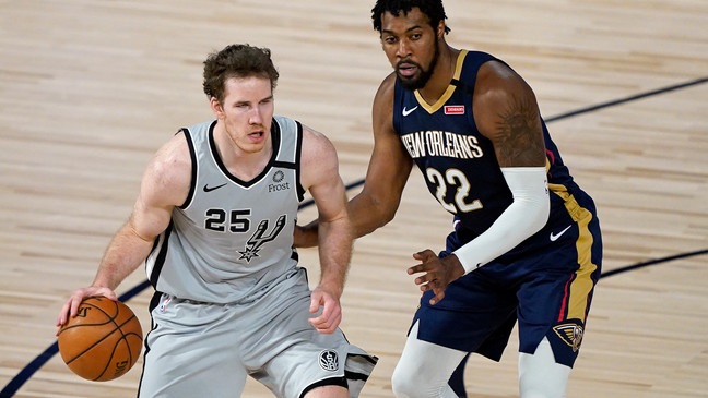 Spurs Jakob Poeltl