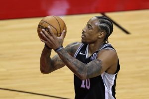 knicks derozan fournier dirigente