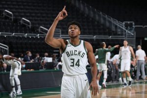 Giannis Antetokounmpo Bucks
