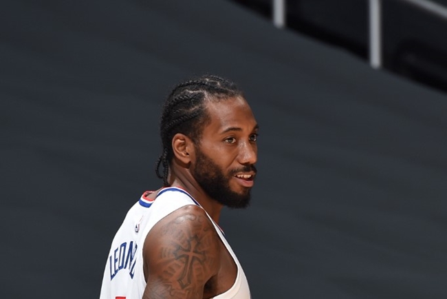 Kawhi Leonard renovar Clippers