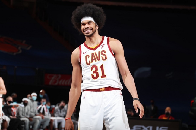 Jarrett Allen futuro Cavaliers