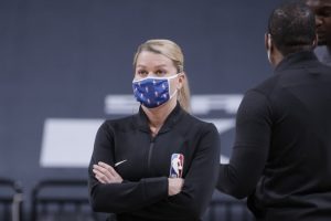 NBA árbitras