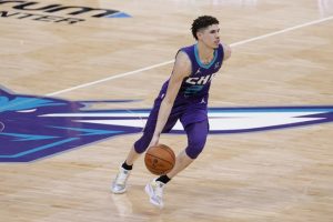 prêmio LaMelo Ball volta