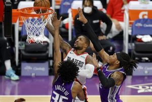 lillard faltas nba arbitragem