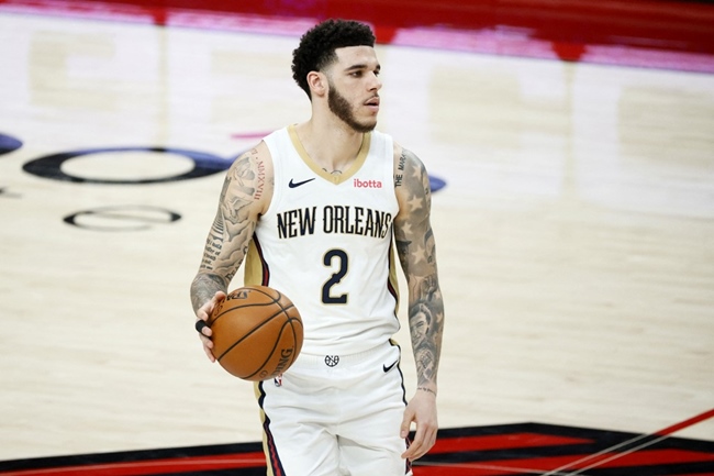 Lonzo Ball pai Pelicans