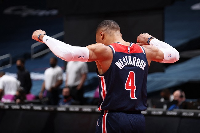 westbrook recorde triplos-duplos wizards