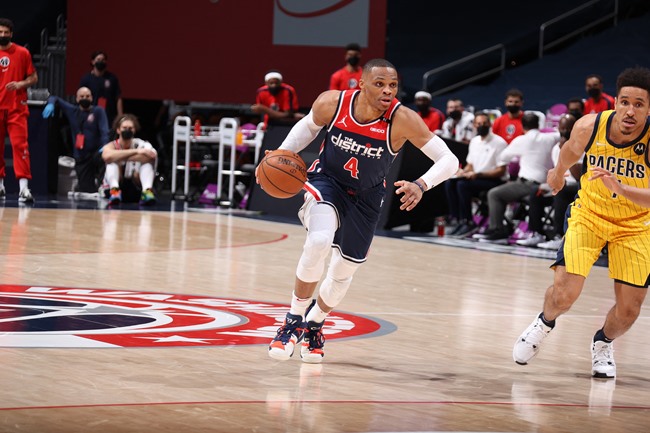 Em partida histórica de Westbrook, Wizards bate Pacers