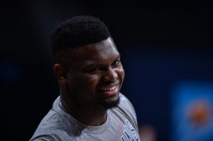 Zion Williamson fora indeterminado