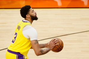 anthony davis arremesso três