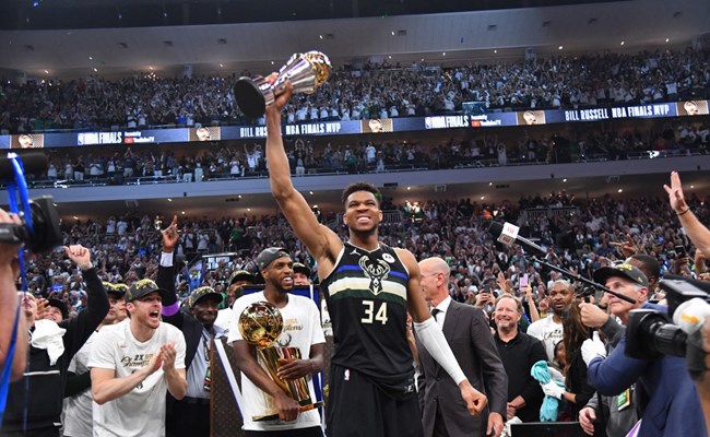 elenco Milwaukee Bucks campeão