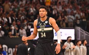 Antetokounmpo MVP 80 90