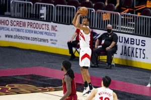 Jalen Harris banido NBA