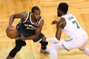 NBA 2021-22 Middleton Brown