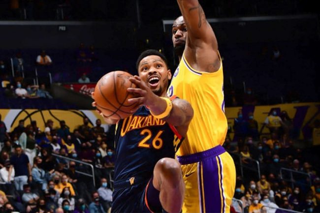 Kent Bazemore Lakers