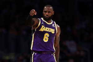 retorno lebron lakers cavaliers