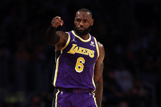 retorno lebron lakers cavaliers