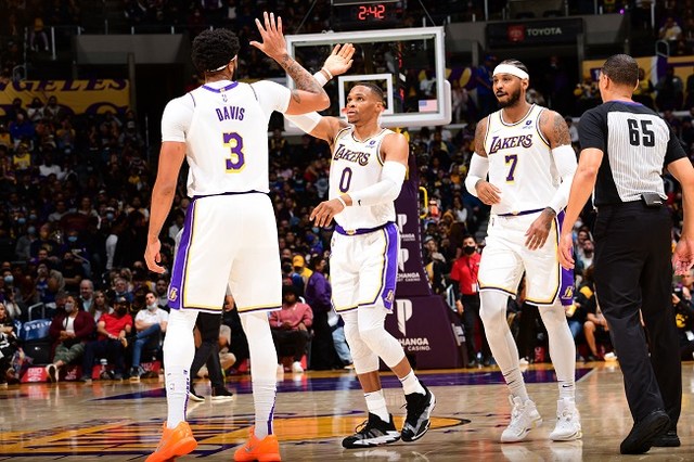 Lakers Rockets facilidade