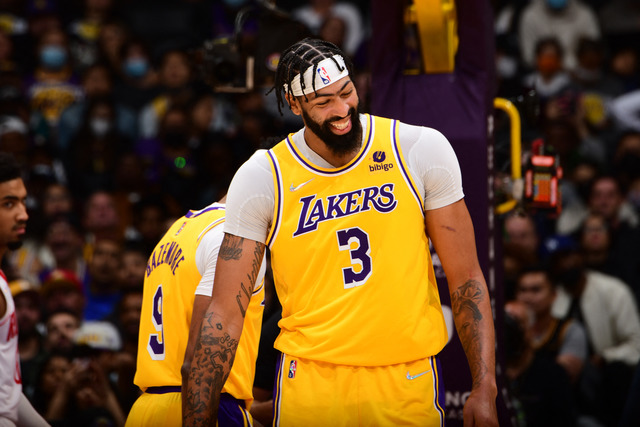 Lakers reage derrota Rockets