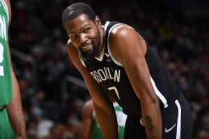Durant ultrapassa Iverson