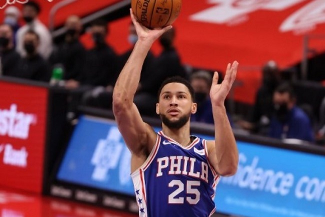 simmons sixers troca pistons