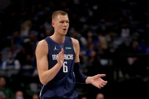 porzingis dono mavericks troca