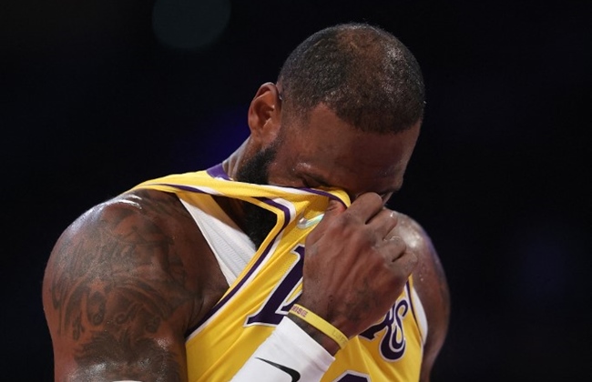 LeBron James desfalque Lakers