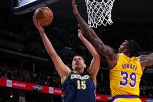 nuggets lakers atropelo jokic