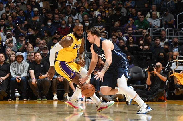 mavericks reação los angeles lakers