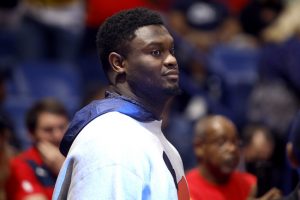 Zion Williamson vídeo enterrada