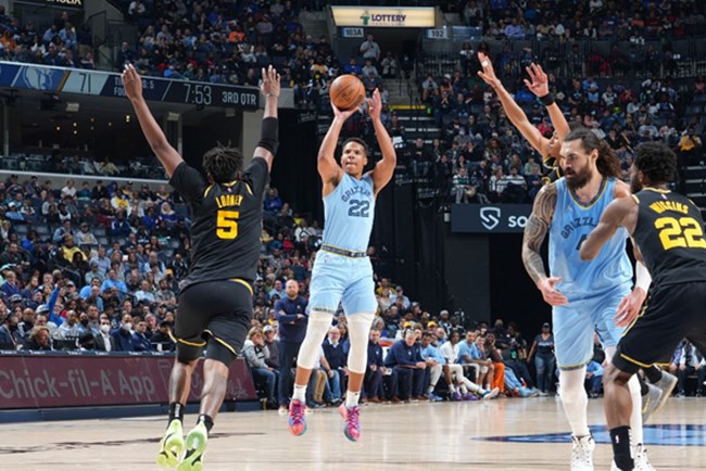 Grizzlies Warriors quinta seguida