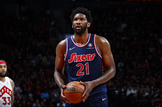 joel embiid lesão cirurgia