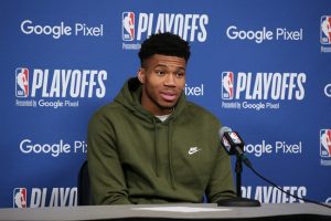 giannis antetokounmpo basquete