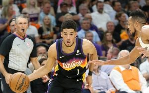 Devin Booker lesão dúvida