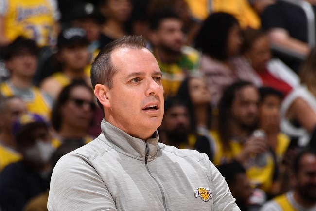 Frank Vogel demitido Lakers