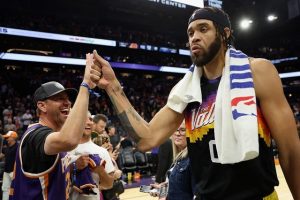 JaVale McGee Suns campeão