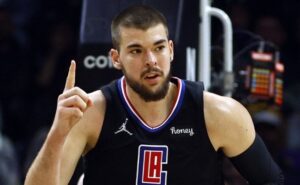 Ivica Zubac extensão Clippers