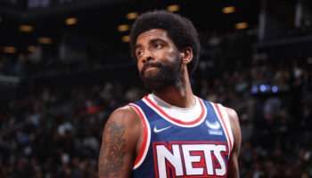 76ers kyrie irving troca