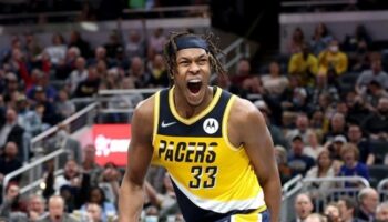 turner hield lakers troca