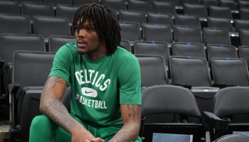 robert williams joelho playoffs
