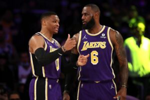 lebron westbrook lakers troca