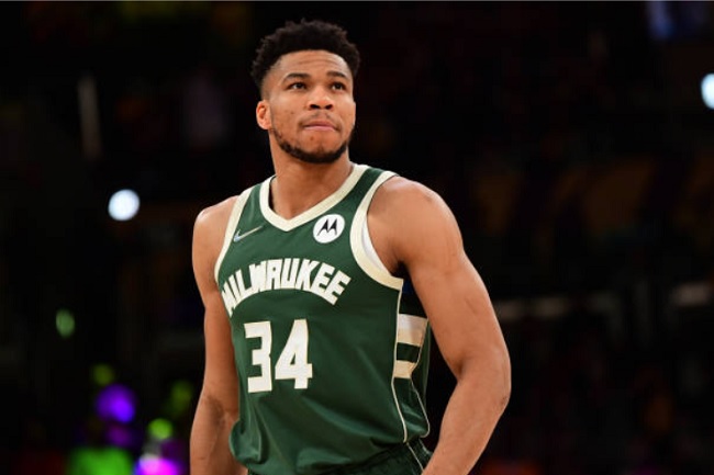 arenas giannis antetokounmpo entende