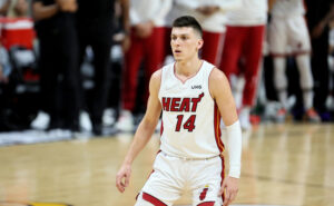 Tyler Herro troca Heat