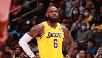 LeBron James extensão Lakers