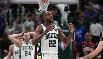 Khris Middleton Bucks futuro