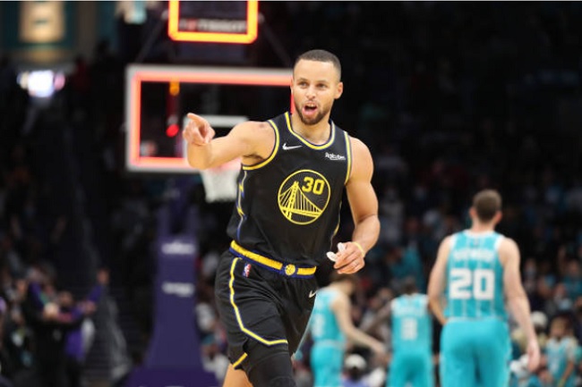 STEPHEN CURRY WARRIORS HORNETS