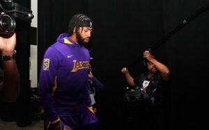 Anthony Davis começo Lakers