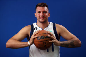 previsão 2022/23 Dallas Mavericks