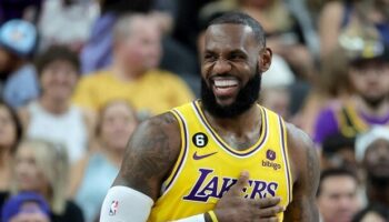 LeBron James Lakers Clippers