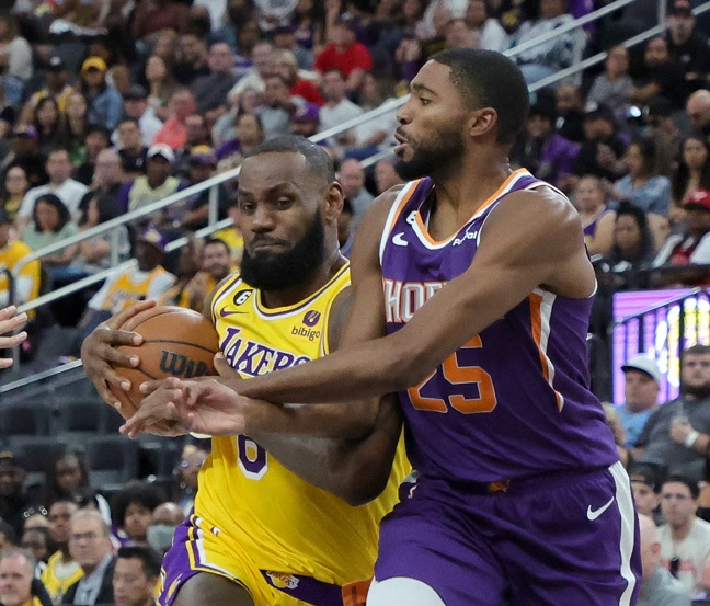 LeBron James Lakers Suns