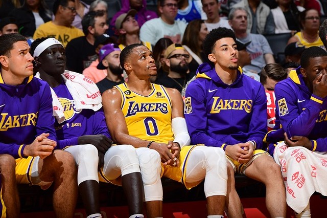 Russell Westbrook sair Lakers